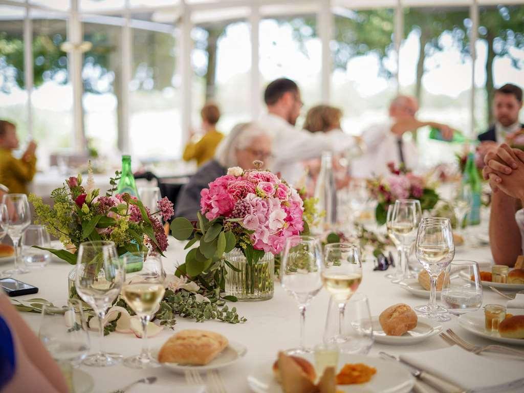 Mercure Rochefort La Corderie Royale Restaurang bild