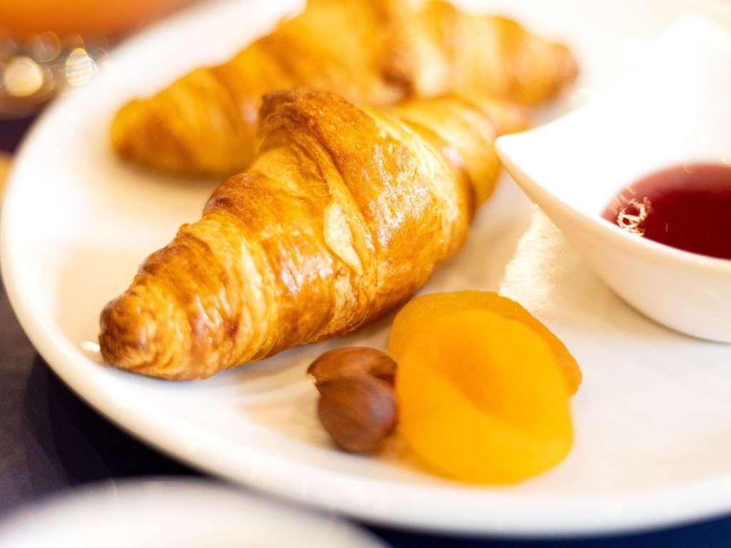 Mercure Rochefort La Corderie Royale Restaurang bild