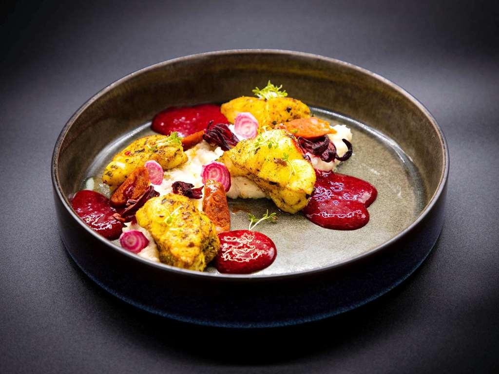 Mercure Rochefort La Corderie Royale Restaurang bild